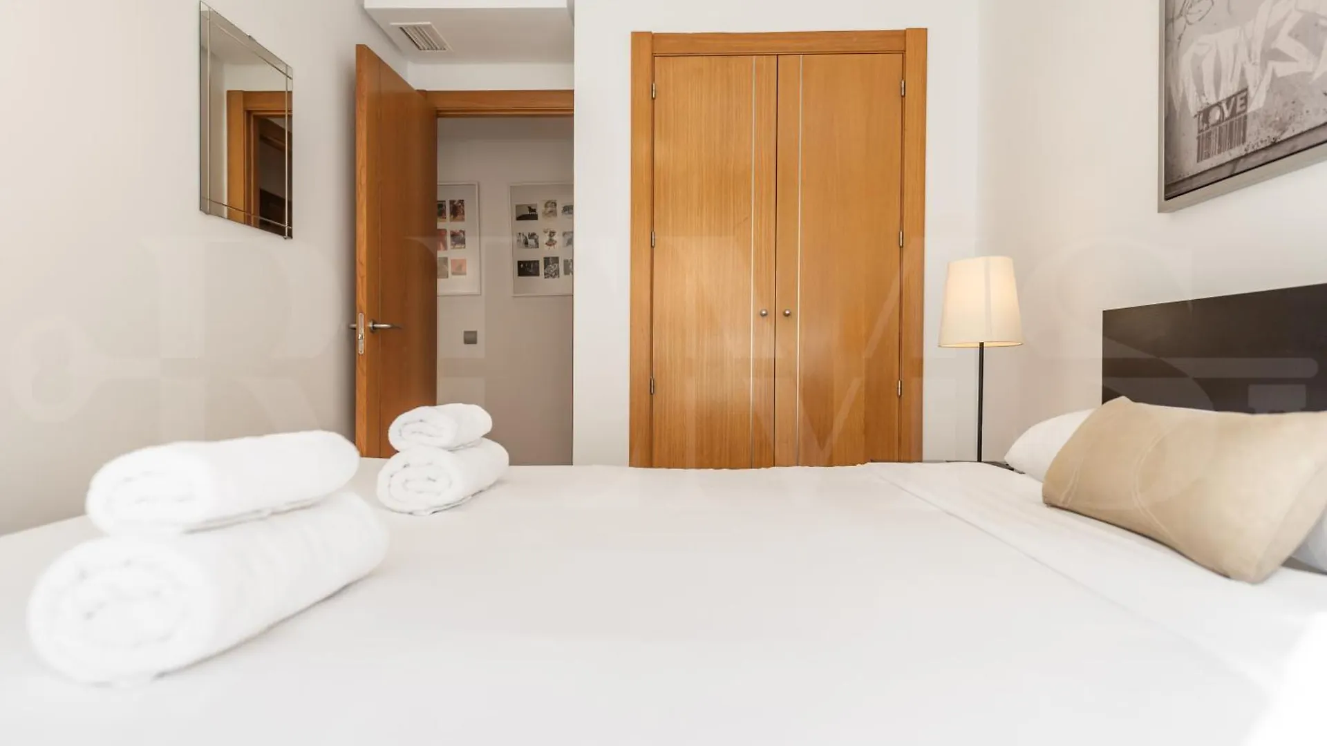 Apartment Seaside Stay With Large Terrace, Pool & Parking Rems Benalmadena
